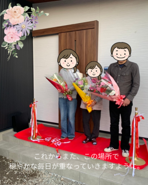 「現場で仕上げるのは、自社の大工職人です。」 図面だけでは分からない部分も、 実際の暮らしを思い浮かべながら手を入れています。 - 4.PNG